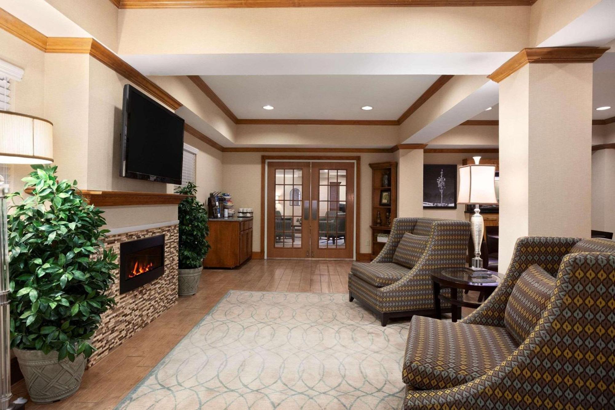 Country Inn & Suites By Radisson, Lubbock, Tx ภายนอก รูปภาพ