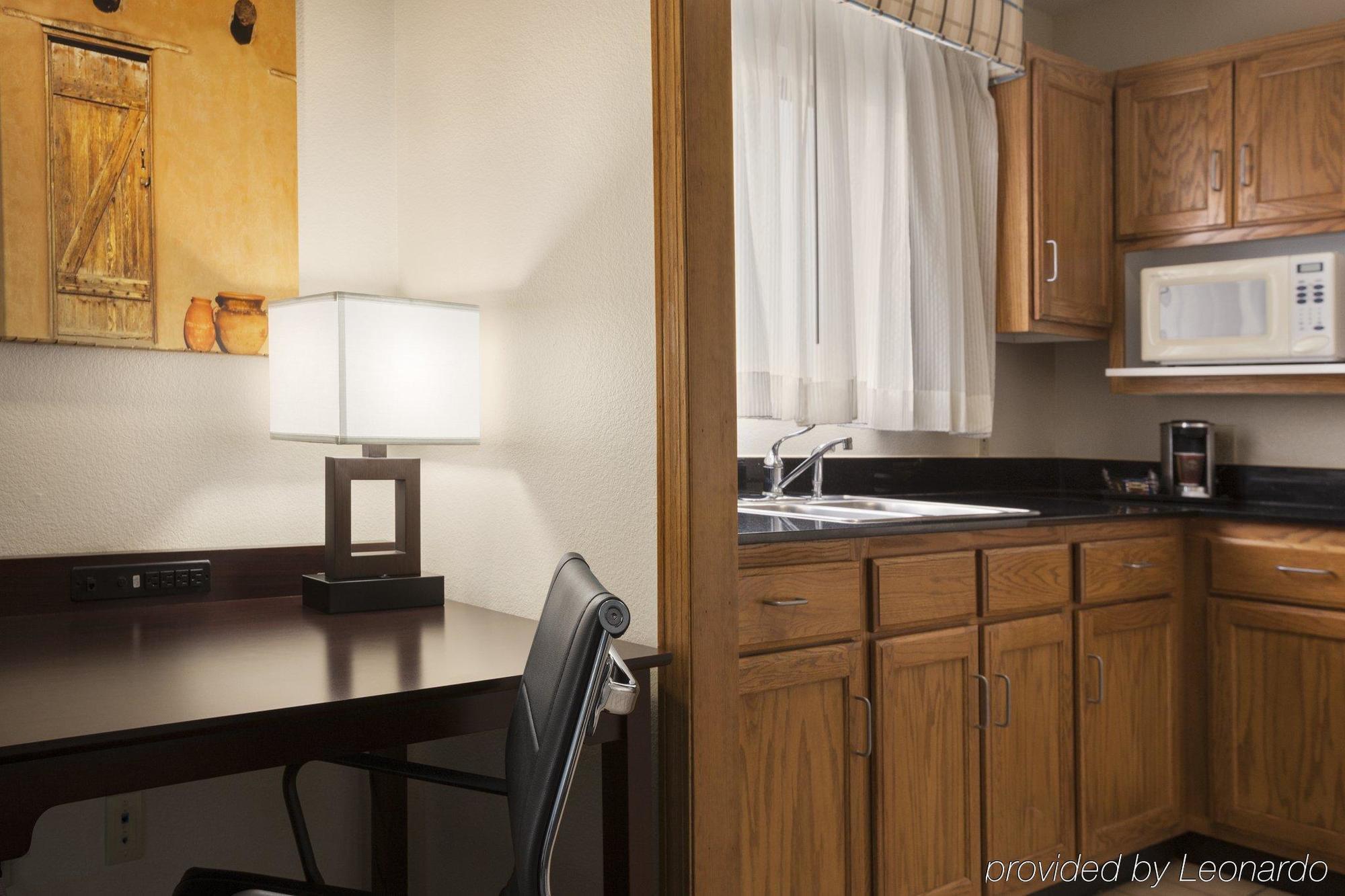 Country Inn & Suites By Radisson, Lubbock, Tx ภายนอก รูปภาพ